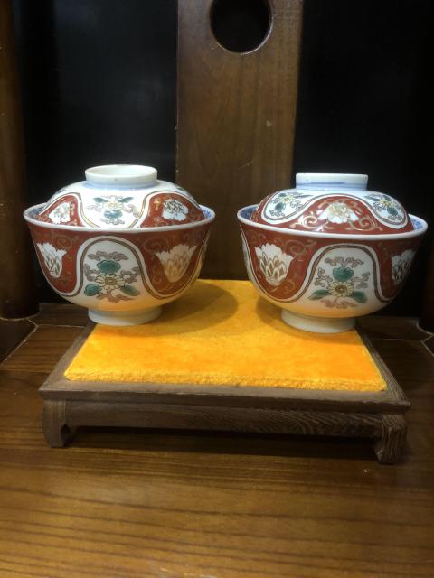 古玩陶瓷(新年放漏中)晚清-青花五彩-開窗花卉紋-蓋碗一對拍賣,當前價格792元