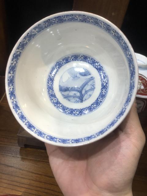 古玩陶瓷(新年放漏中)晚清-青花五彩-開窗花卉紋-蓋碗一對拍賣,當前價格792元