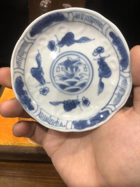 古玩陶瓷(新年放漏中)清-康熙-海屋添籌-松鼠葡萄紋-青花杯碟套裝拍賣,當(dāng)前價格1056元