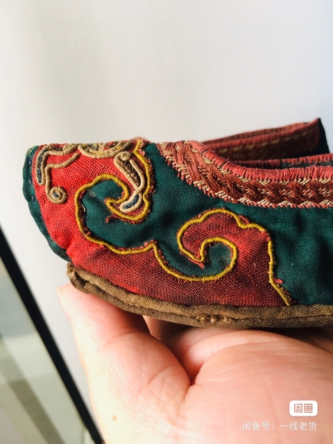 古玩雜項清代繡花鞋拍賣，當前價格100元