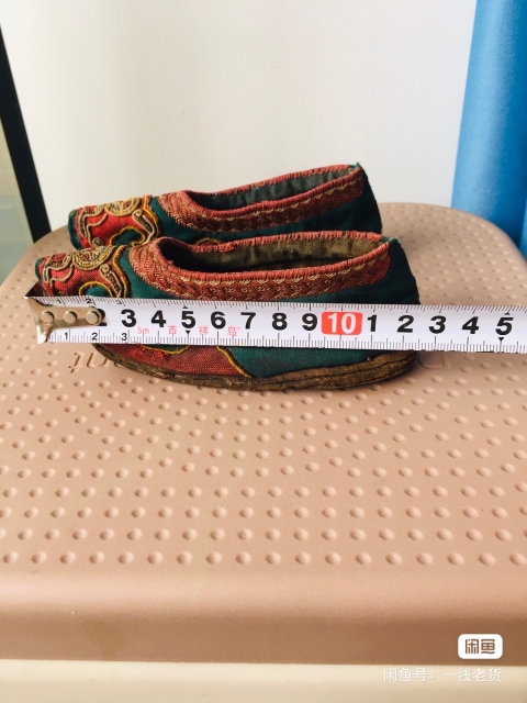 古玩雜項清代繡花鞋拍賣，當前價格100元