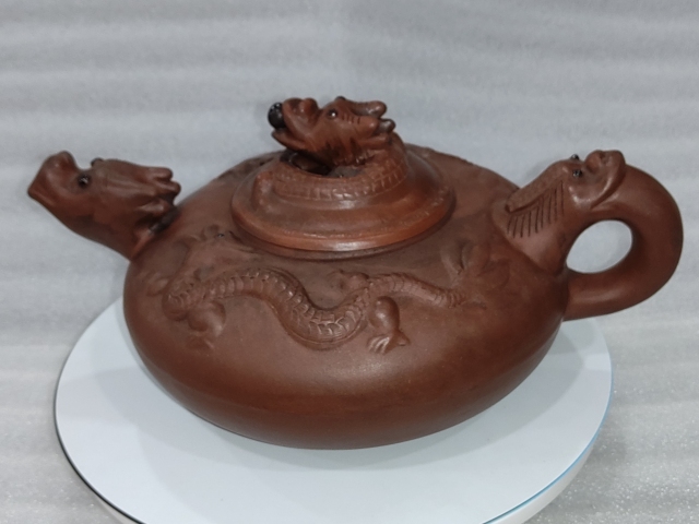 古玩雜項現代紫砂壺一把拍賣，當前價格0元