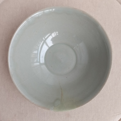 古玩陶瓷元龍泉青瓷外刻蓮瓣碗拍賣,當前價格1900元