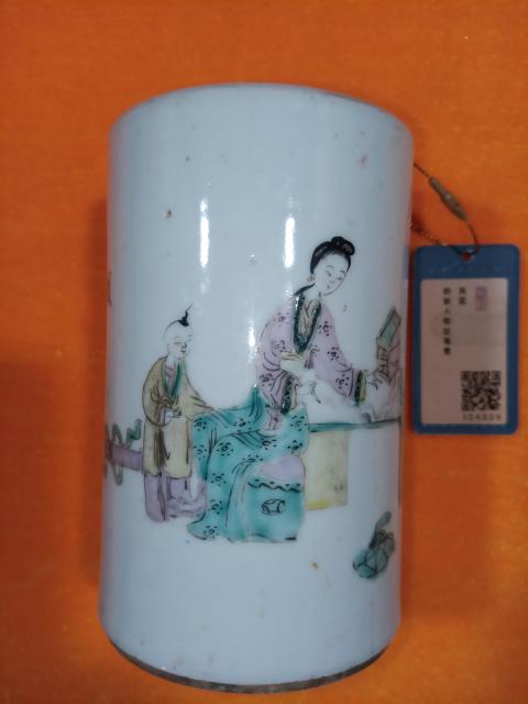 古玩陶瓷民國名家粉彩人物紋筆筒拍賣，當前價格4800元
