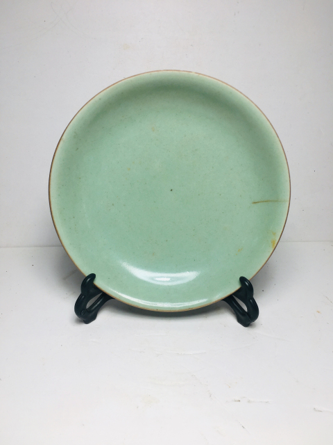 古玩陶瓷大清嘉慶年制豆青釉盤拍賣,當前價格258元