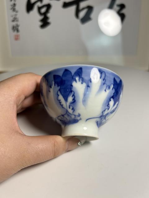 古玩陶瓷民國 精品青花花卉紋壓手杯拍賣，當(dāng)前價格290元
