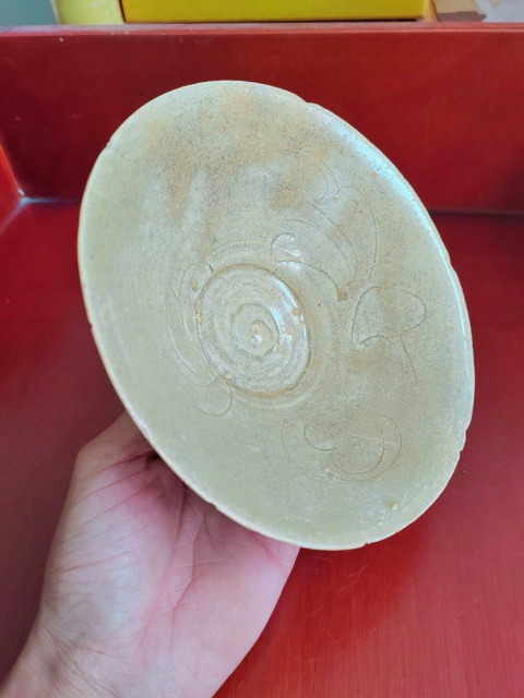 古玩陶瓷青白釉刻花葵口盞拍賣，當(dāng)前價格1600元