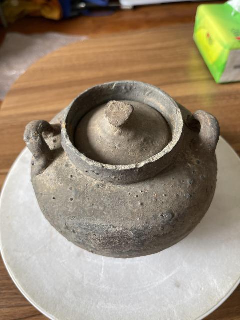 古玩陶瓷【望月樓】宋代雙系茶葉罐（贈唐代燈盞）拍賣，當前價格388元