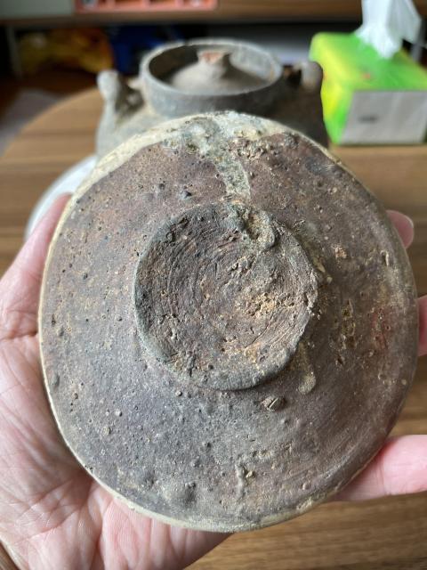 古玩陶瓷【望月樓】宋代雙系茶葉罐（贈唐代燈盞）拍賣，當前價格388元