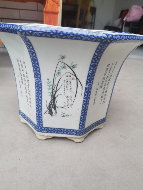 古玩陶瓷花盆拍賣，當前價格360元