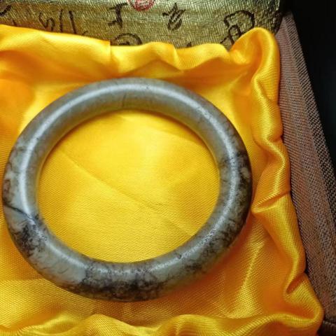 古玩玉器明代老提油和田老手鐲拍賣，當前價格8800元