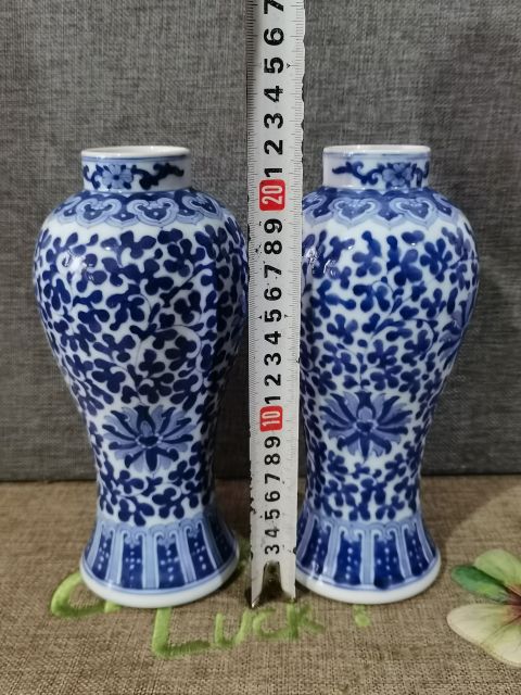古玩陶瓷【精美雞腿瓶】民國創(chuàng)匯青花纏枝蓮紋雞腿瓶拍賣，當前價格4260元