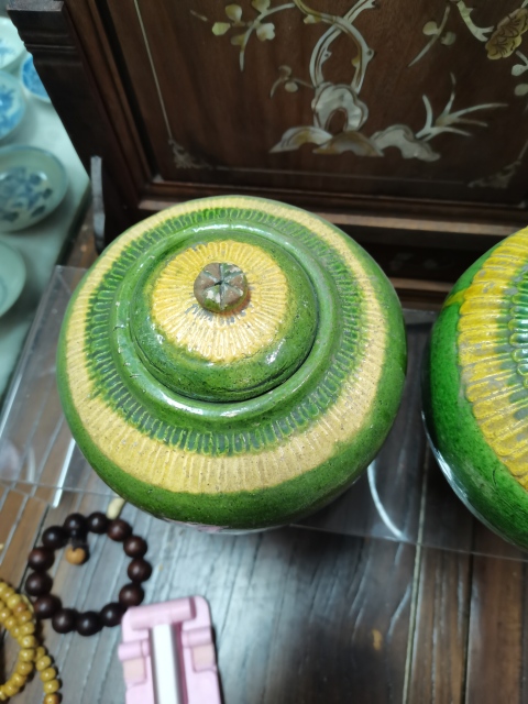 古玩陶瓷明晚期黃綠釉蓋罐拍賣,當前價格1888元