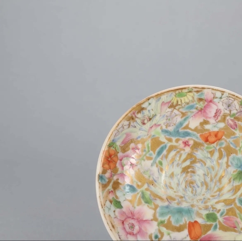 古玩陶瓷金地粉彩百花不露地盤單只拍賣，當前價格3888元