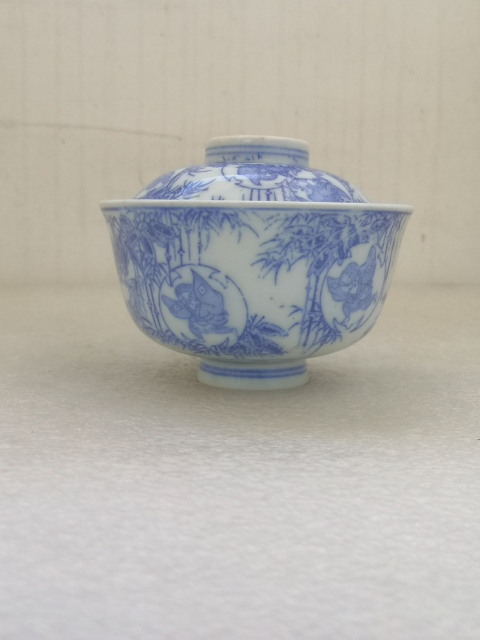古玩陶瓷上世紀(jì)早期青花蓋碗拍賣,當(dāng)前價格450元
