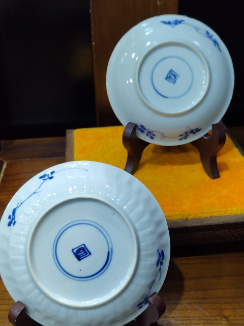 古玩陶瓷清康熙花卉紋青花盤一對拍賣,當前價格1888元