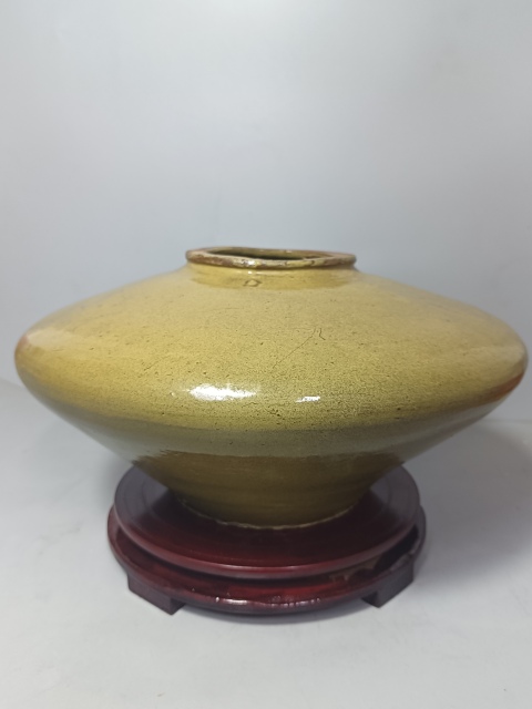 古玩陶瓷明末清初?茶葉沫釉飛碟罐拍賣，當前價格2300元