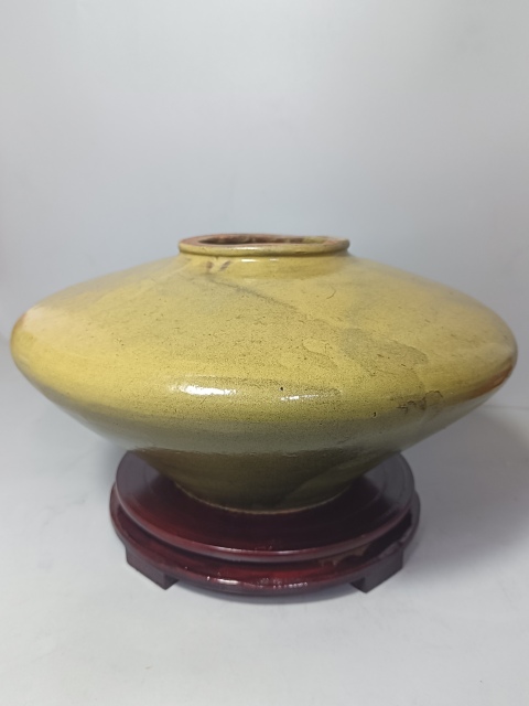 古玩陶瓷明末清初?茶葉沫釉飛碟罐拍賣，當前價格2300元