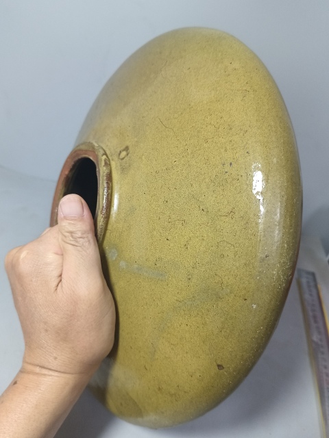 古玩陶瓷明末清初?茶葉沫釉飛碟罐拍賣，當前價格2300元