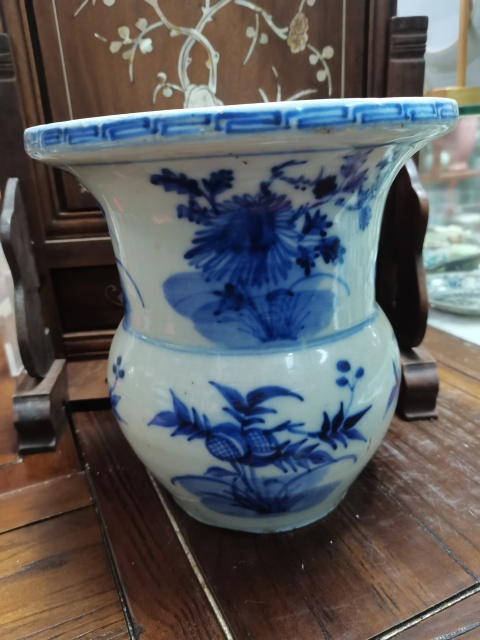 古玩陶瓷清中細(xì)路青花花卉紋渣斗拍賣,當(dāng)前價(jià)格4000元