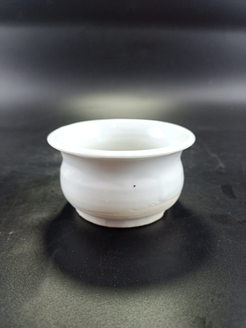 古玩陶瓷【清中】德化白瓷琴爐【傳世佳品】拍賣,當前價格0元