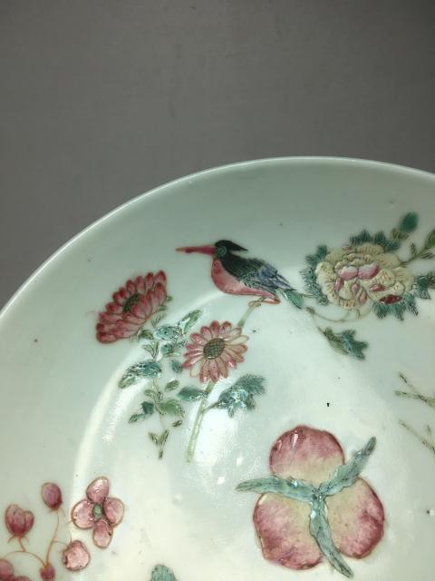 域鉴古玩】大清同治年制款粉彩花鸟寿纹盘拍卖价格/图片/值多少钱