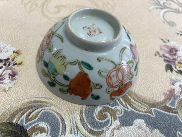 古玩陶瓷清粉彩花間福在眼前紋碗拍賣，當前價格180元