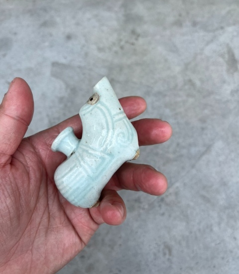 古玩陶瓷清晚期青白釉象形水盂硯滴拍賣,當前價格900元