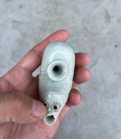 古玩陶瓷清晚期青白釉象形水盂硯滴拍賣,當前價格900元
