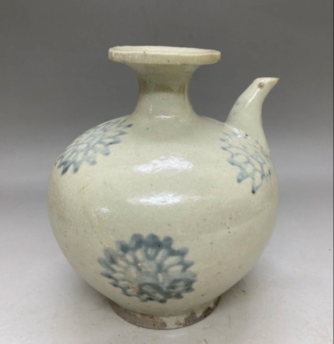 古玩陶瓷清代.青花花卉紋壺660拍賣,當前價格660元