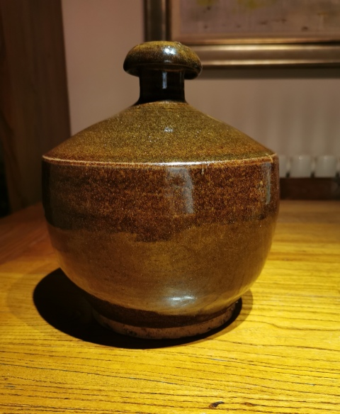 古玩陶瓷明代·褐釉窯變嘟嚕瓶（公元1368-1644）拍賣(mài)，當(dāng)前價(jià)格1680元