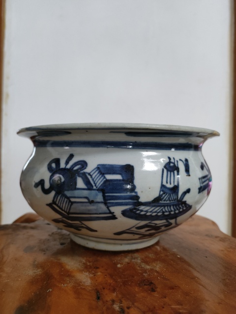 古玩陶瓷乾隆青花博古大香爐拍賣,當前價格1300元