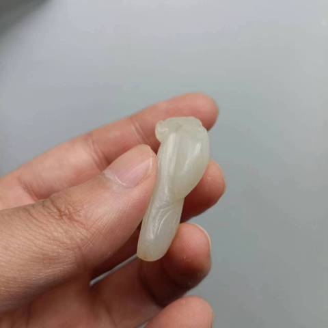 古玩玉器清代和田白玉瓜果拍賣,當前價格2800元