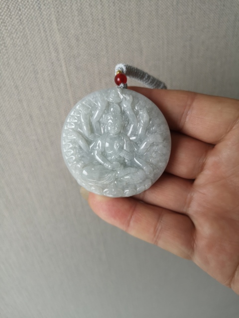 古玩玉器天然翡翠雕“千手觀音”牌拍賣，當前價格780元
