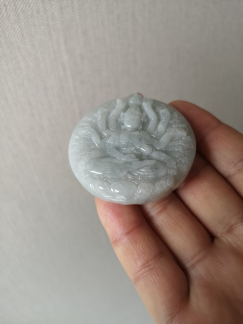 古玩玉器天然翡翠雕“千手觀音”牌拍賣，當前價格780元