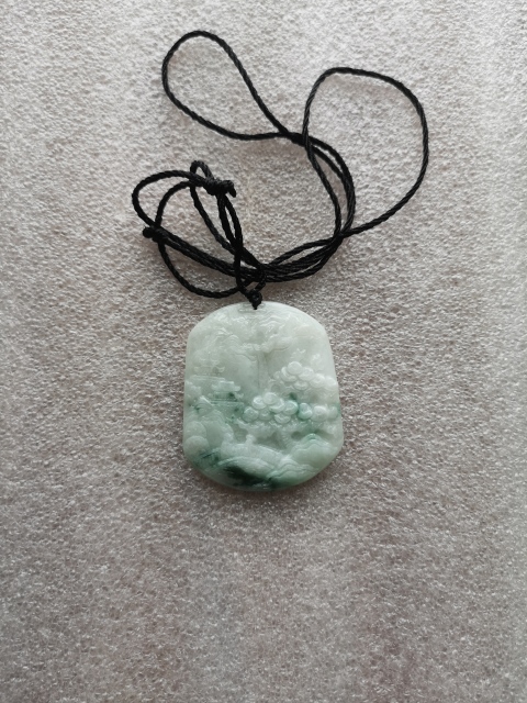 古玩玉器天然翡翠雕“山水”掛牌拍賣，當(dāng)前價(jià)格350元