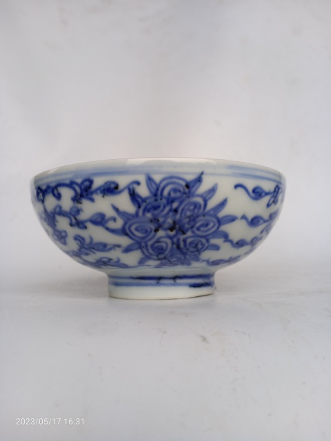 古玩陶瓷清代青花纏蓮小碗拍賣，當(dāng)前價(jià)格399元