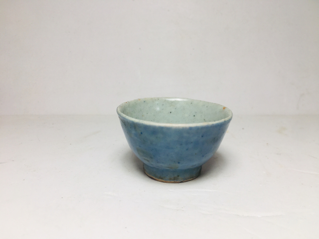 古玩陶瓷(清代)藍釉杯拍賣,當前價格0元