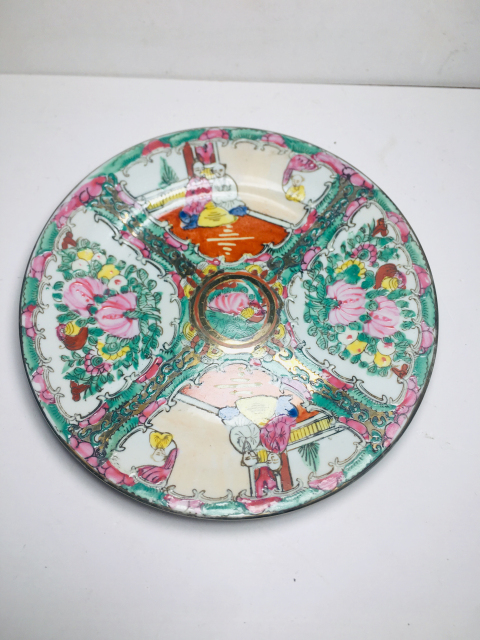古玩陶瓷廣彩開窗花卉人物紋盤拍賣,當前價格0元