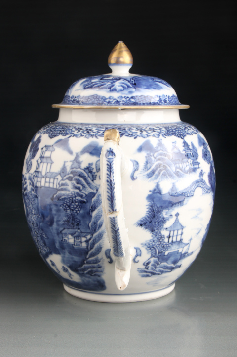 古玩陶瓷【7634】清乾隆  青花山水樓閣高士圖大壺拍賣，當前價格3680元