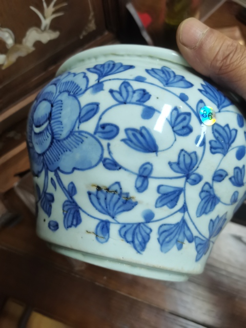古玩陶瓷青花牡丹花紋馬蹄尊拍賣，當前價格3000元