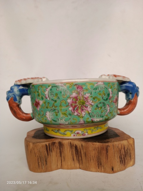 古玩陶瓷粉彩雙耳寶相花筆洗拍賣，當前價格2888元