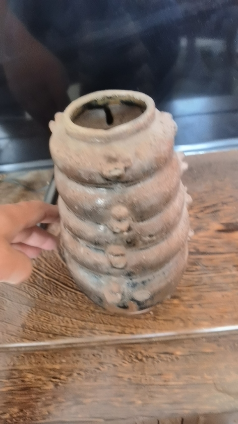 古玩陶瓷醬釉多角罐拍賣,當(dāng)前價(jià)格999元