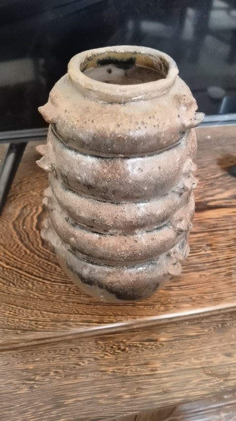 古玩陶瓷醬釉多角罐拍賣,當(dāng)前價(jià)格999元