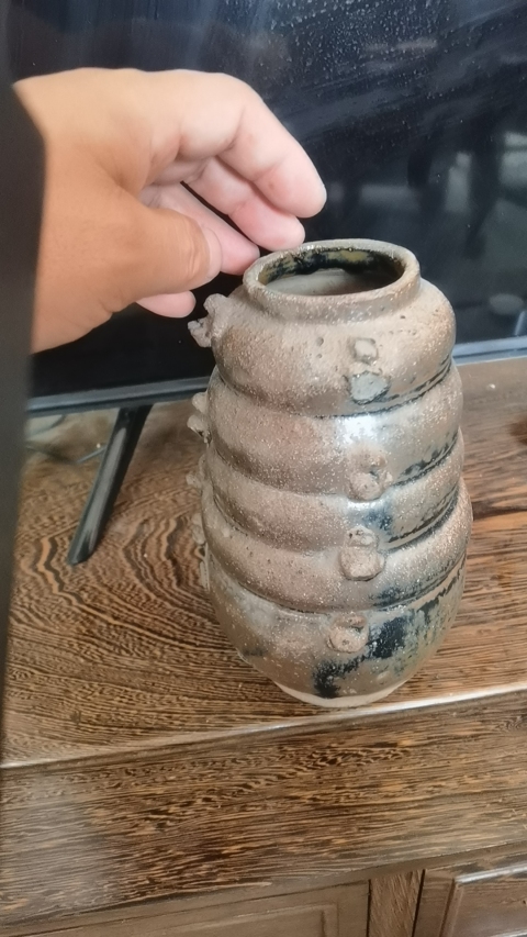 古玩陶瓷醬釉多角罐拍賣,當(dāng)前價(jià)格999元