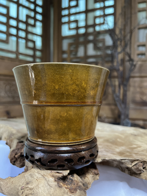古玩陶瓷【精品單色釉】鱔魚黃弦紋桶式洗拍賣，當前價格4500元