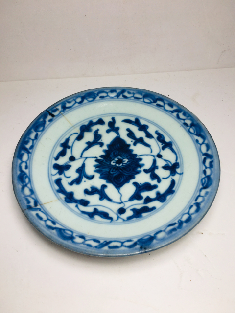 古玩陶瓷青花纏枝紋盤拍賣,當前價格199元