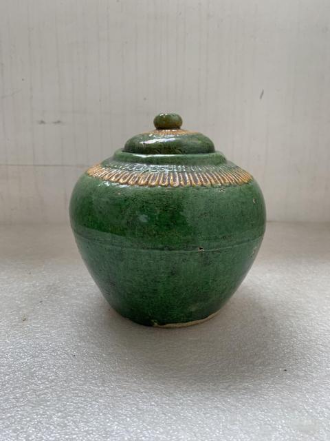 古玩陶瓷三彩蓋罐拍賣，當前價格750元
