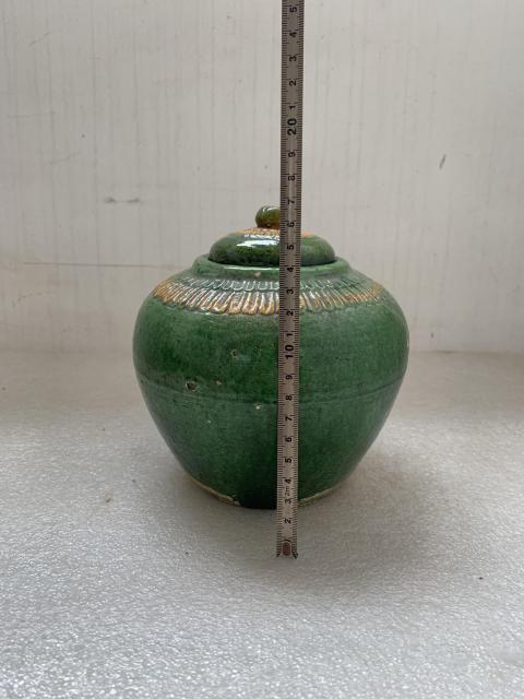 古玩陶瓷三彩蓋罐拍賣，當前價格750元