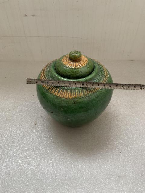 古玩陶瓷三彩蓋罐拍賣，當前價格750元